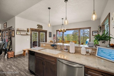 Absolute Stone Ridge Stunner! Nestled in the trees on the 10th - photo 25