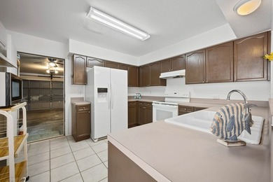 Welcome to this beautifully updated patio garden home in the - photo 27