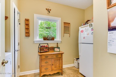 Rare opportunity to own a stunning custom-built golf-front home - photo 44