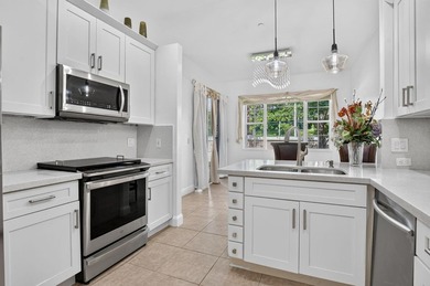 Welcome to this beautifully maintained 3-bedroom, 2.5-bath - photo 17