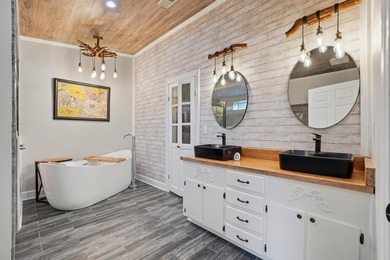 Welcome to one of Pensacola's most distinguished private estates - photo 20