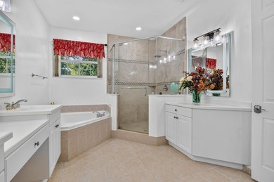 Welcome to this beautifully maintained 3-bedroom, 2.5-bath - photo 34