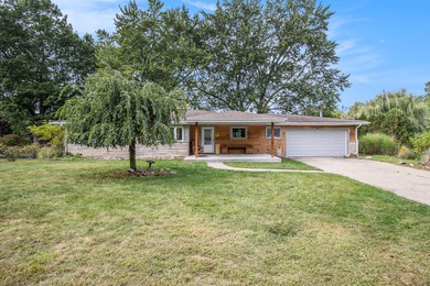 Goguac Lake Home Sale Pending in Battle Creek Michigan