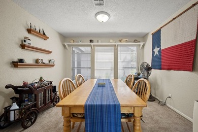 Lamar Peninsula Retreat under Majestic Coastal Oaks. Nestled - photo 9