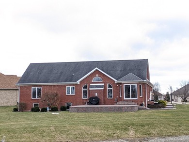 'Bella Villa' Ranch is a single-story home with a 2-car attached - photo 4