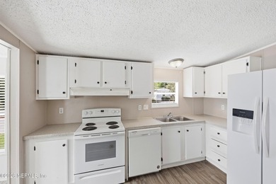 Welcome home! This home offers comfortable living with a relaxed - photo 10
