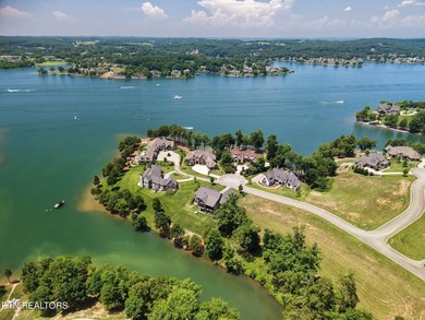 Welcome to one of WindRiver's most captivating waterfront - photo 10