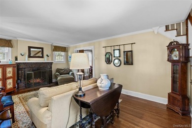 Welcome to this wonderful, expanded Colonial with a spacious - photo 15