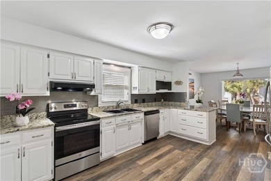 Renovated Coastal 5BR/3.5BA 2300sqft Single Family Home on Saint - photo 7