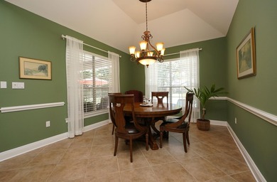 Gorgeous move-in-ready home on an oversized lot! This - photo 19