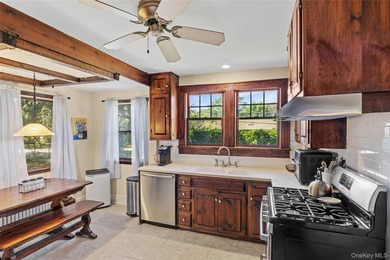 Welcome to this wonderful, expanded Colonial with a spacious - photo 21