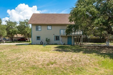 Welcome to 120 Retama Lane, a versatile Rockport property - photo 2