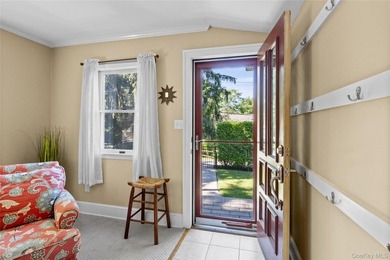 Welcome to this wonderful, expanded Colonial with a spacious - photo 27