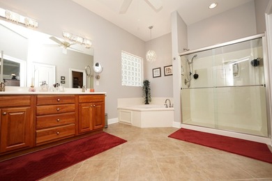 Gorgeous move-in-ready home on an oversized lot! This - photo 28