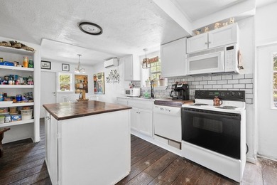 Welcome to 120 Retama Lane, a versatile Rockport property - photo 10