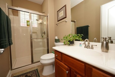 Gorgeous move-in-ready home on an oversized lot! This - photo 31