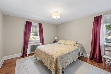 Welcome to this wonderful, expanded Colonial with a spacious - photo 32