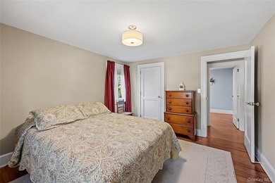 Welcome to this wonderful, expanded Colonial with a spacious - photo 33