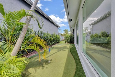 Completely Renovated 3 bedroom, 3.5 baths plus Den Home in Palm - photo 39