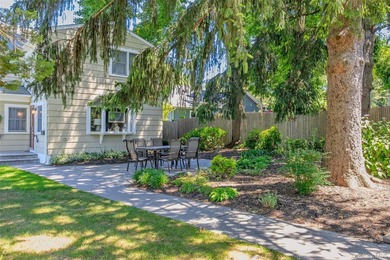Welcome to this wonderful, expanded Colonial with a spacious - photo 44