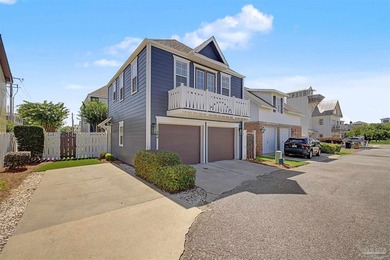 Beautiful custom home in Aragon! Main residence has a spacious - photo 44