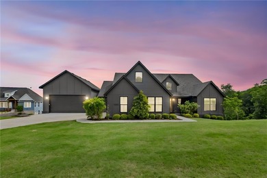 Experience the ultimate lake lifestyle in this fully furnished - photo 1