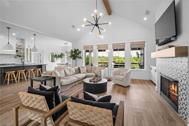 Experience the ultimate lake lifestyle in this fully furnished - photo 7