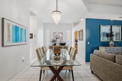 Move right into this beautifully updated 2-bedroom plus den home - photo 4