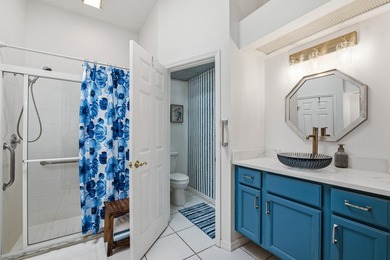 Move right into this beautifully updated 2-bedroom plus den home - photo 9