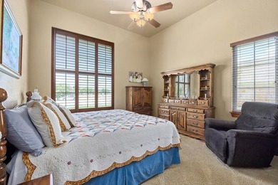 Enjoy gracious indoor and outdoor living from this beautiful one - photo 11