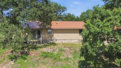 Experience lakefront living in this beautifully renovated home - photo 16