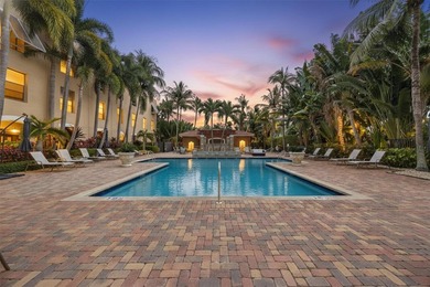 Updated 2BR/2BA corner residence with high ceilings, bright open - photo 17