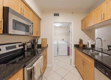 Charming one bedroom/one bath condo conveniently located! - photo 5