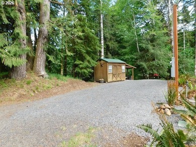 Waterfront Buildable Lot w/Improvements - photo 8