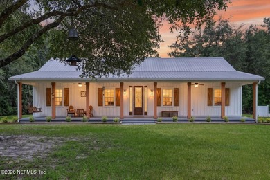St. Johns River Home Active Under Contract in Palatka Florida