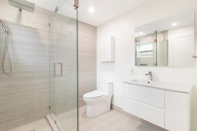 Beautifully Renovated Northwood Single-Family Home. Discover - photo 19