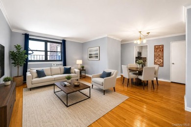 Welcome to Unit 5E at Greenwood Arms, 85-10 151st Avenue - a - photo 1