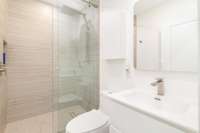 Beautifully Renovated Northwood Single-Family Home. Discover - photo 21