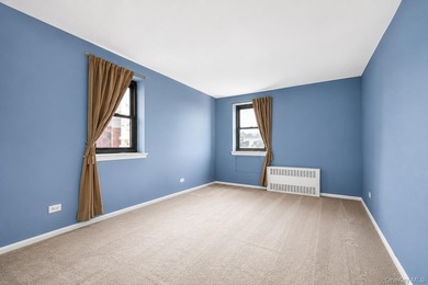 Welcome to Unit 5E at Greenwood Arms, 85-10 151st Avenue - a - photo 7