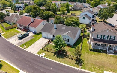 Welcome home to 8655 Bentwood Drive in North Charleston, South - photo 30