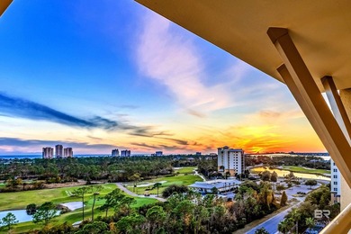 *Luxurious Top-Floor Grandeur: 3/2 Penthouse Suite in Beautiful - photo 32