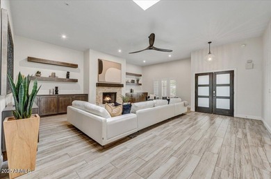 Marguerita Lake Townhome/Townhouse Sale Pending in Scottsdale Arizona