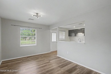 Charming home that is move in ready. This cozy home is waiting - photo 5