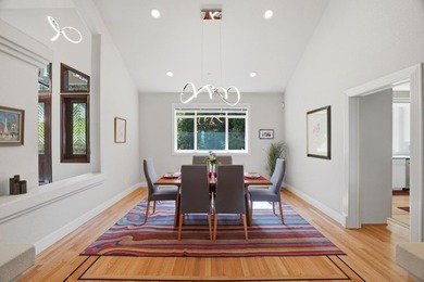 LUXURIOUS CHALET MINUTES FROM SARATOGA VILLAGE | Unfolding - photo 10