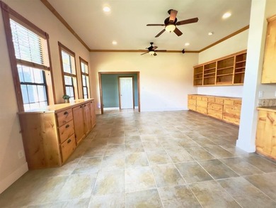 Rare opportunity to acquire a home in the heart of the hill - photo 12