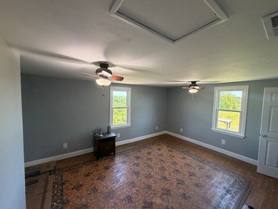 Discover the perfect blend of privacy, beauty, and opportunity - photo 12