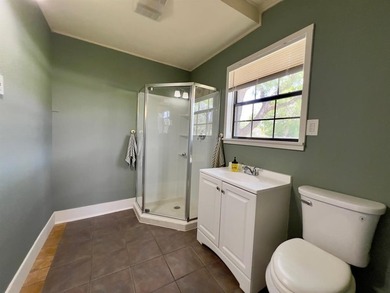 Rare opportunity to acquire a home in the heart of the hill - photo 13