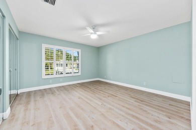 Don't miss this spectacular newly renovated, spacious concrete - photo 16