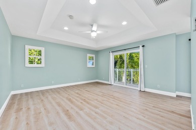 Don't miss this spectacular newly renovated, spacious concrete - photo 19