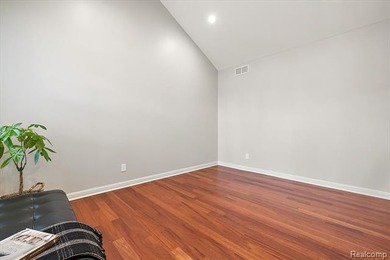 **LUXURY MODERN CONDO IN TROY** New HVAC system with a 10-year - photo 20